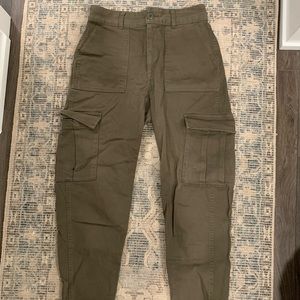 Aritzia TNA Cargo Pants